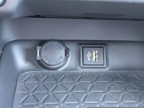 Used 2025 Toyota RAV4 XLE Premium FWD image 24