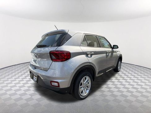 New 2026 Hyundai Venue SE FWD image 5