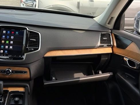 Used 2023 Volvo XC90 T8 Plus AWD/4WD image 33
