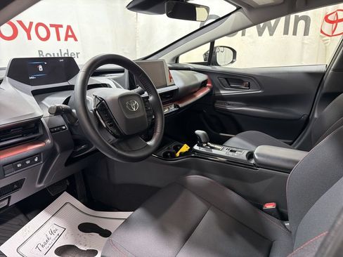 Used 2026 Toyota Prius Plug-In Hybrid FWD image 20