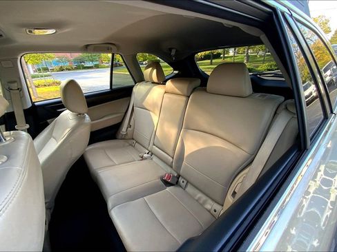 Used 2017 Subaru Outback 2.5i Limited image 27