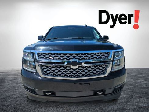 Used 2019 Chevrolet Suburban LT w/ LT Signature Package RWD image 9