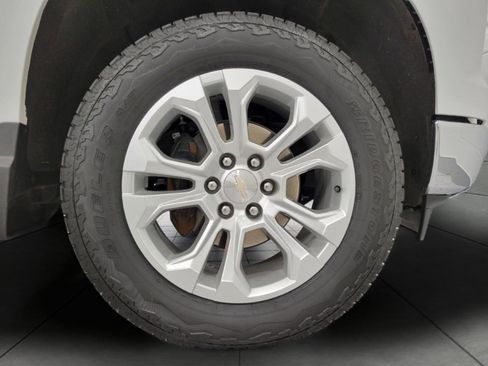 Used 2024 Chevrolet Silverado 1500 LTZ w/ LTZ Premium Package AWD/4WD image 31
