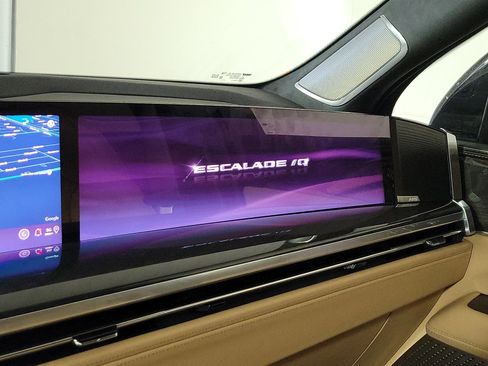 New 2025 Cadillac Escalade IQ Luxury 2 image 21