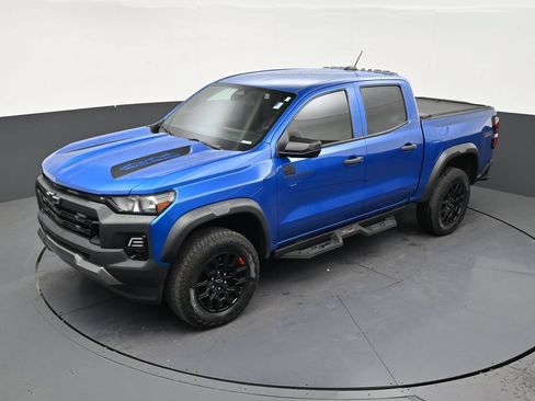 Used 2023 Chevrolet Colorado Trail Boss w/ Advanced Trailering Package AWD/4WD image 11