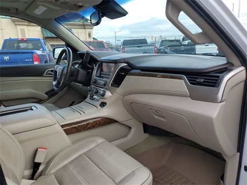 Used 2016 GMC Yukon XL Denali w/ Open Road Package image 29