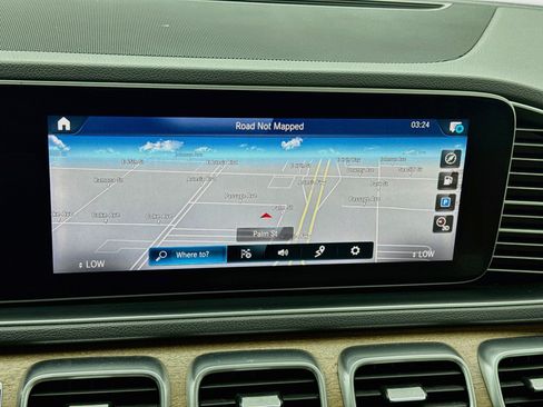 Used 2020 Mercedes-Benz GLE 350 w/ Premium Package image 9