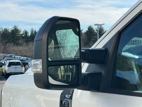 Used 2024 Ford F250 XLT image 13