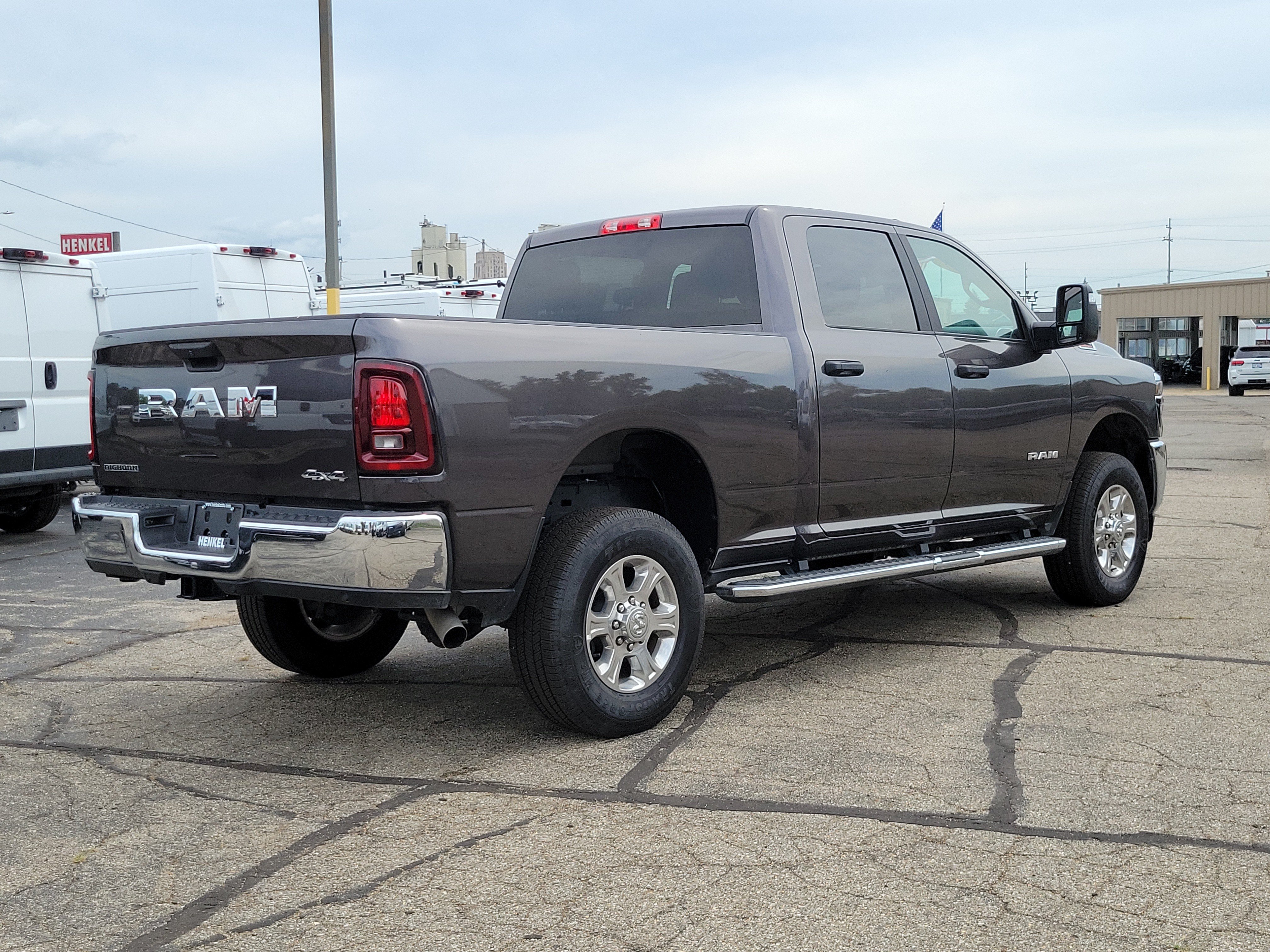 Used 2026 RAM 2500 Big Horn AWD/4WD image 4