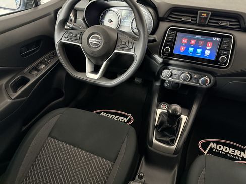 Used 2020 Nissan Versa S FWD image 31