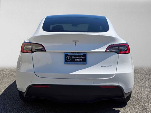 Used 2021 Tesla Model Y Long Range AWD/4WD image 4