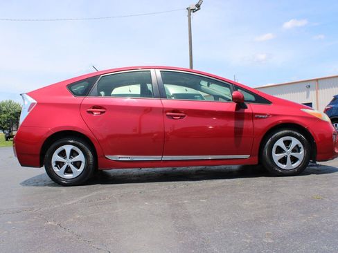 Used 2013 Toyota Prius Three FWD image 3
