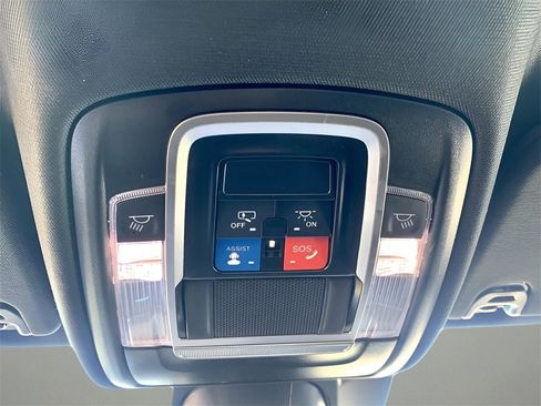 Used 2024 RAM 1500 Laramie image 43