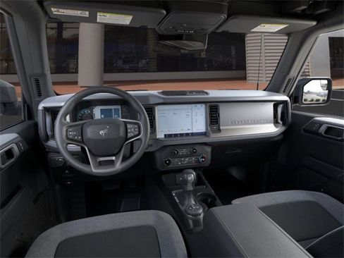 New 2025 Ford Bronco Base image 9