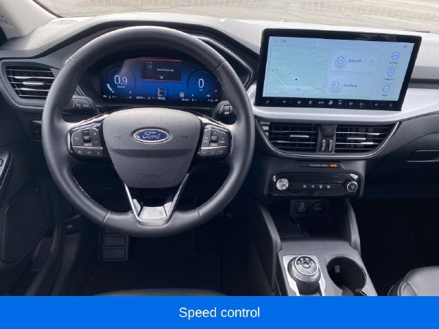 Used 2025 Ford Escape Platinum AWD/4WD image 7