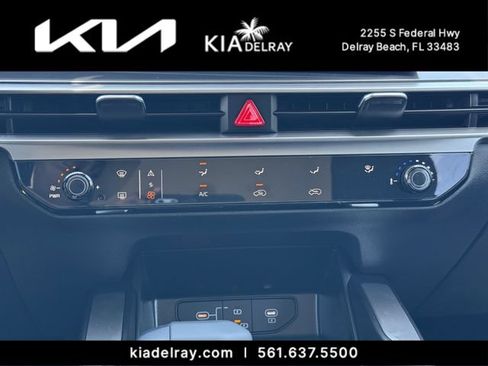 New 2026 Kia Sorento LX FWD image 19