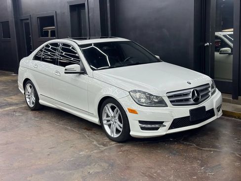 Used 2012 Mercedes-Benz C 300 4MATIC Sedan image 7