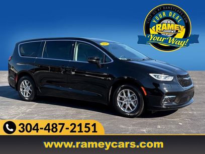 Used 2024 Chrysler Pacifica Touring-L