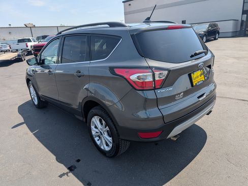 Used 2018 Ford Escape SE w/ SE Sync 3 Package AWD/4WD image 5