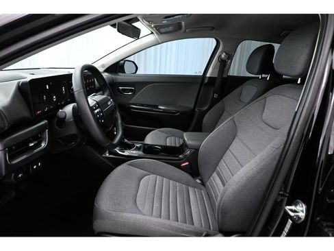 Used 2025 Kia K4 EX FWD image 30