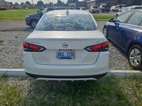 Used 2020 Nissan Versa SV FWD image 10