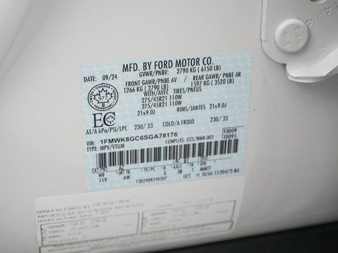 Certified 2025 Ford Explorer ST image 33