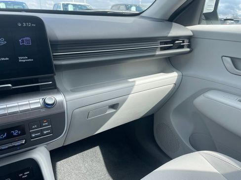 Used 2025 Hyundai Kona SEL image 49