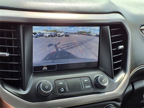 Used 2023 GMC Acadia AT4 w/ Preferred Package image 13