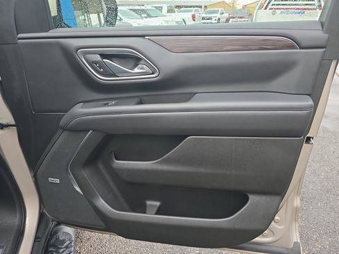 Used 2021 Chevrolet Tahoe Z71 w/ Z71 Signature Package image 23