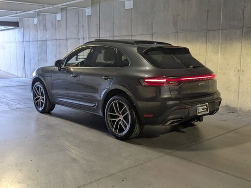 Used 2025 Porsche Macan image 3