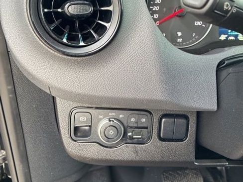 Used 2021 Mercedes-Benz Sprinter 2500 image 39