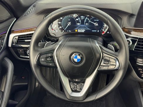 Used 2017 BMW 540i xDrive image 21