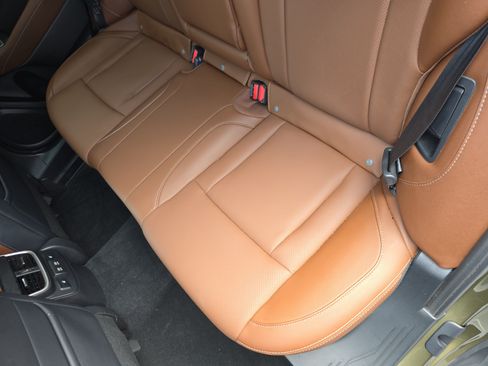 Used 2022 Subaru Outback Touring XT AWD/4WD image 16