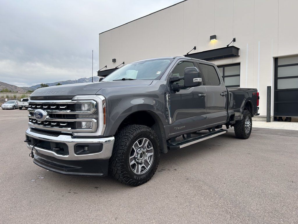 Used 2024 Ford F350 Lariat AWD/4WD image 4