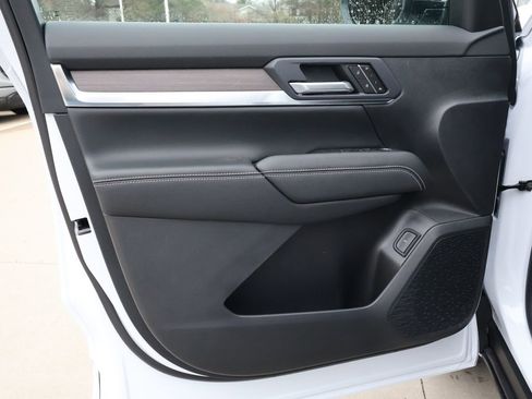 New 2026 GMC Terrain Denali w/ LPO, Floor Liner Package image 11