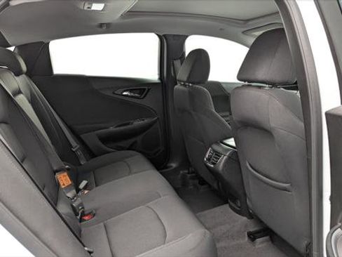 Used 2024 Chevrolet Malibu LT FWD image 18