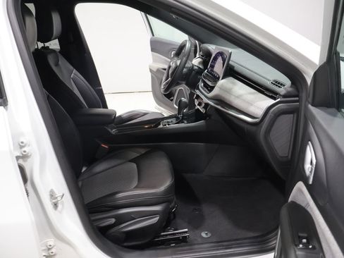 Certified 2024 Jeep Compass Latitude AWD/4WD image 31
