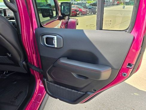 New 2026 Jeep Wrangler Unlimited Rubicon w/ Whitecap Package AWD/4WD image 13