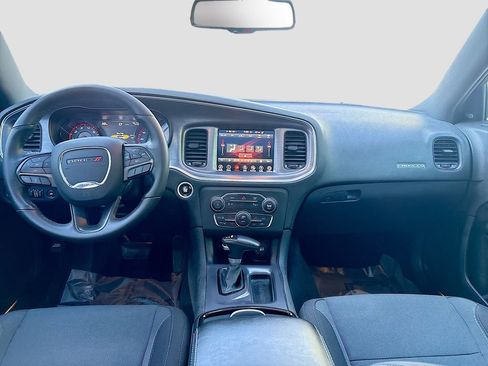 Used 2017 Dodge Charger SXT w/ Driver Confidence Group AWD/4WD image 23