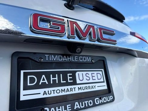 Used 2023 GMC Acadia Denali AWD/4WD image 6