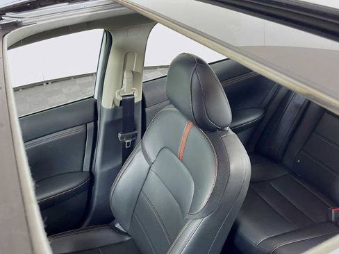 Certified 2024 Nissan Sentra SR w/ SR Premium Package image 20