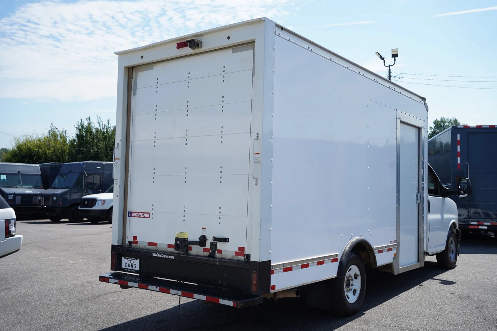 Used 2023 Chevrolet Express 3500 w/ Power Convenience Package RWD image 10