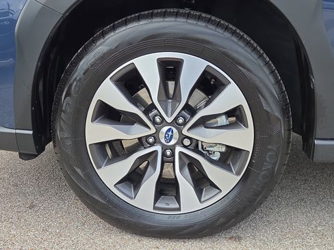 Certified 2025 Subaru Outback Touring XT image 9