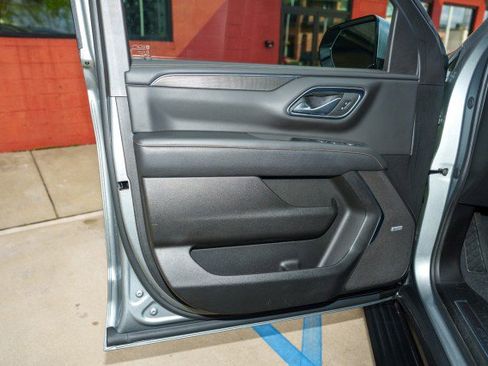 Used 2024 GMC Yukon AT4 w/ AT4 Premium Package image 12