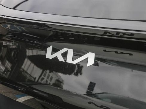 Certified 2023 Kia Sportage LX AWD/4WD image 13