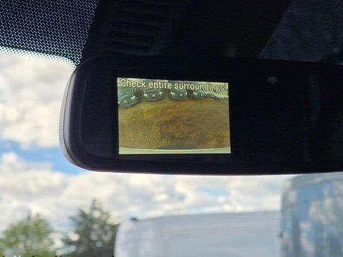 Used 2025 Mercedes-Benz Sprinter 2500 image 32