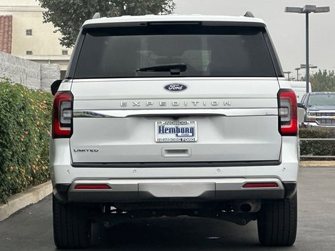 Used 2023 Ford Expedition Limited image 5