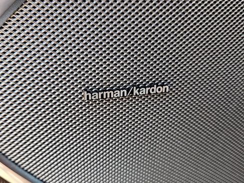 New 2026 RAM 1500 Laramie AWD/4WD image 17