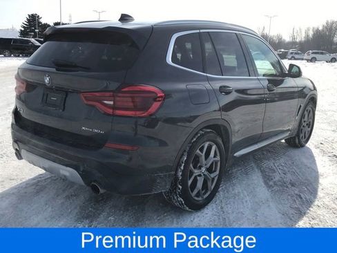 Used 2021 BMW X3 xDrive30e image 5