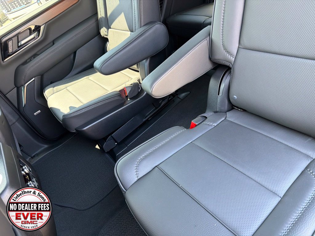 New 2026 GMC Yukon Denali w/ Denali Reserve Package AWD/4WD image 22
